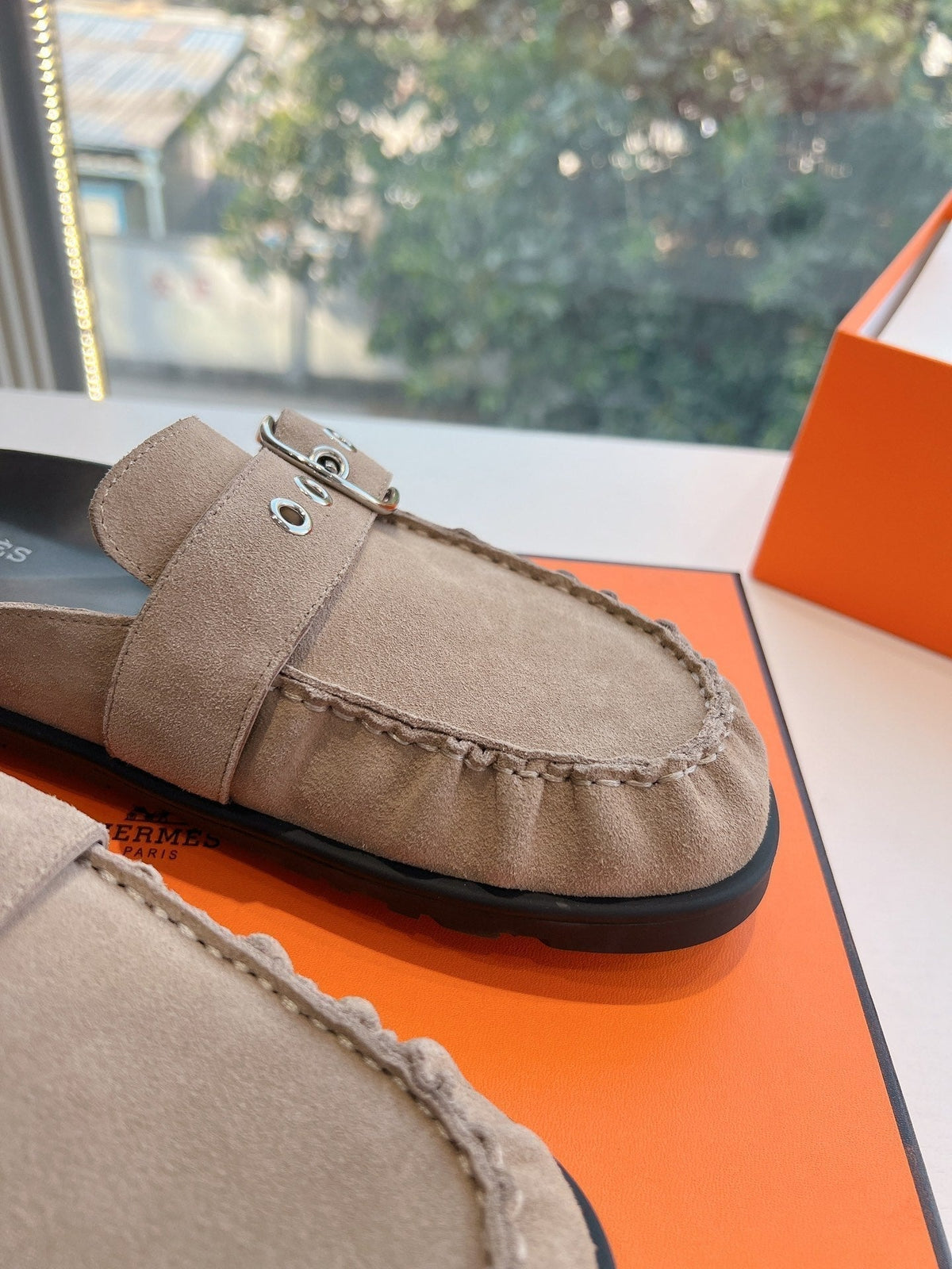 HM 25 Key Mule Grey Suede