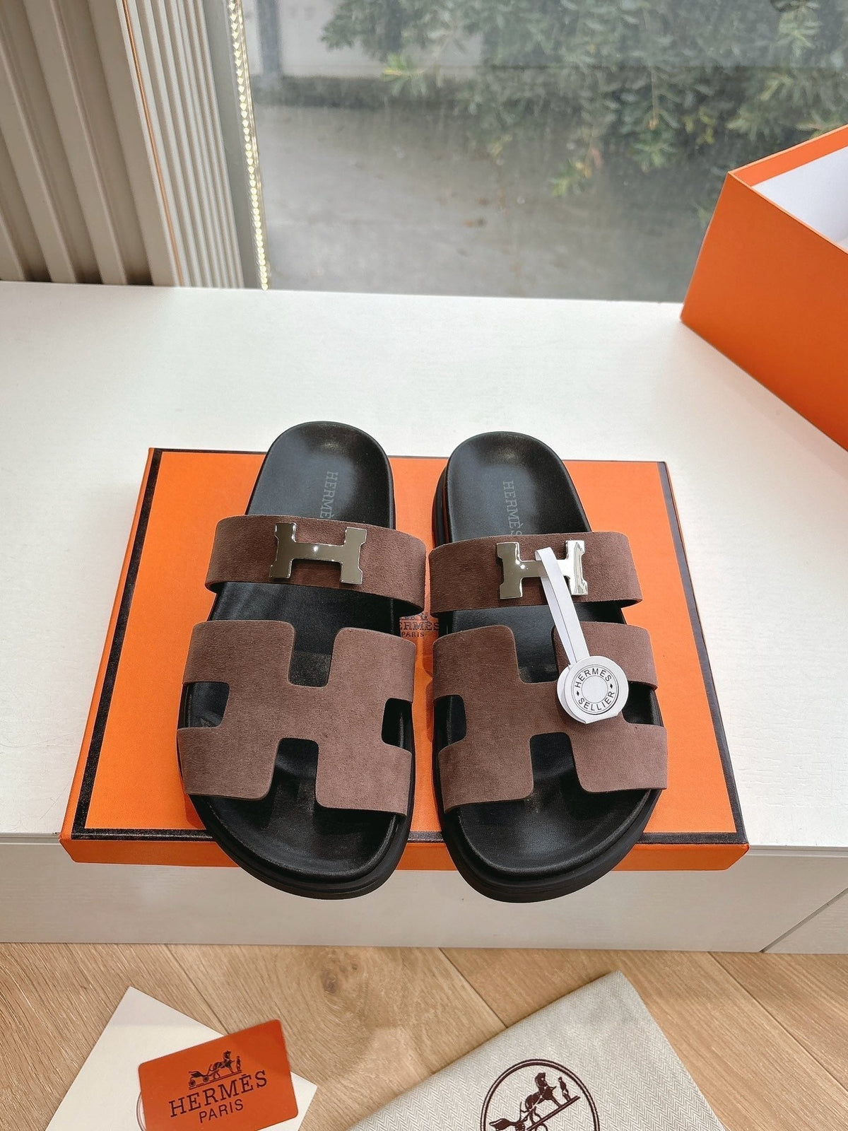 HM 25 Chypre Sandal Chocolate Suede Calfskin Silver H