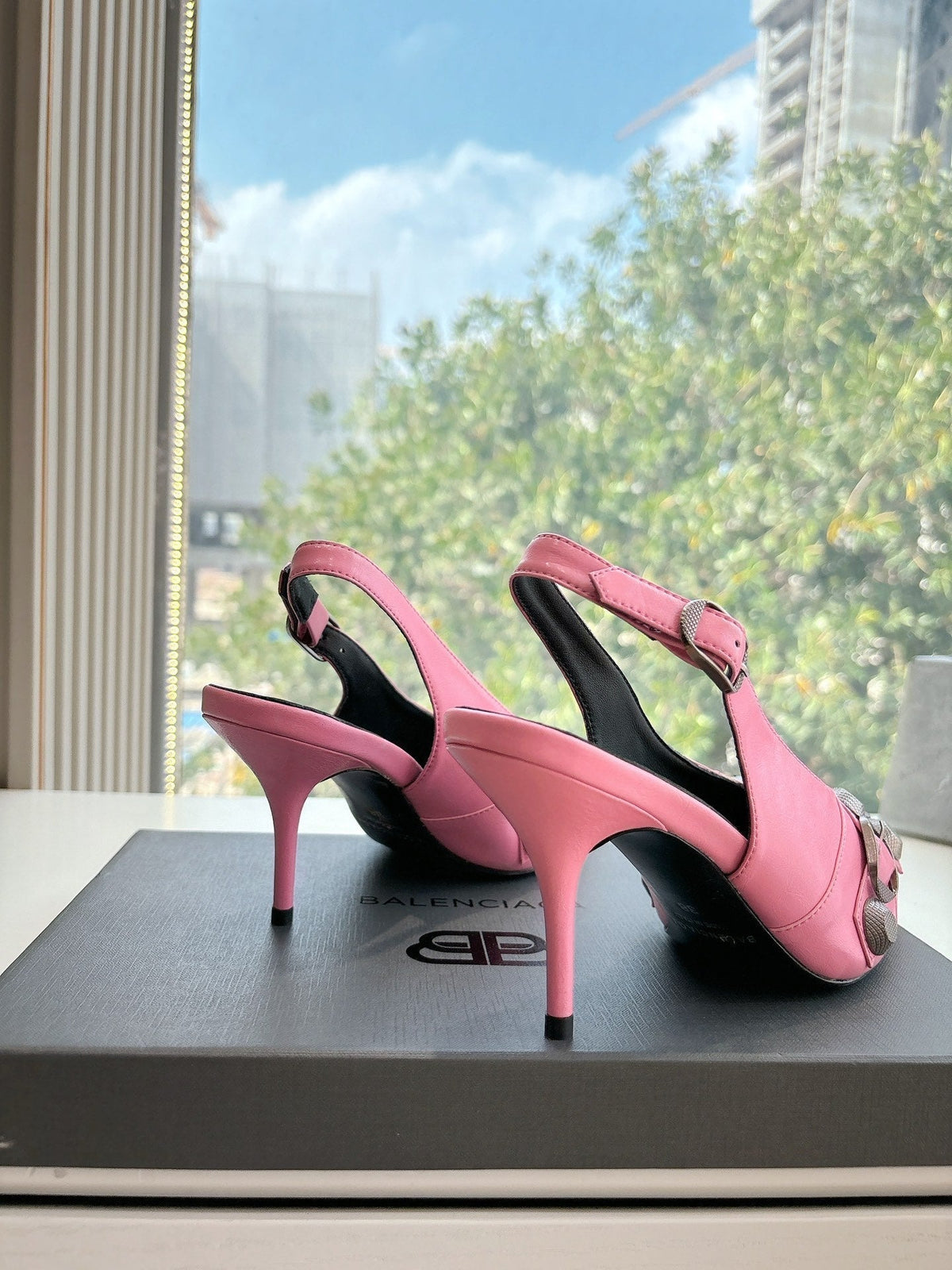 CAGOLE HIGH SLINGBACK IN BUBBLEGUM PINK GLOSSY CALFSKIN