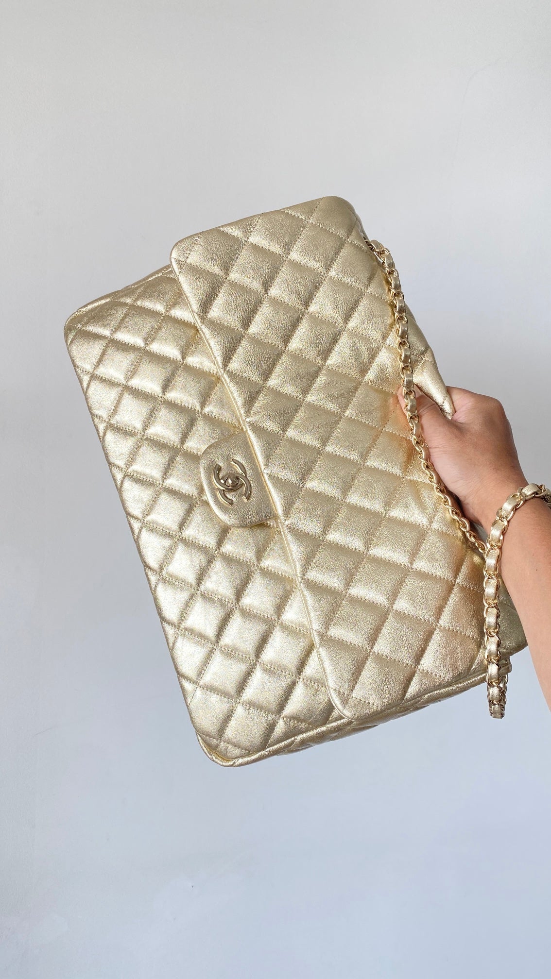 CC Classic Vintage 40 Light Gold Lambskin