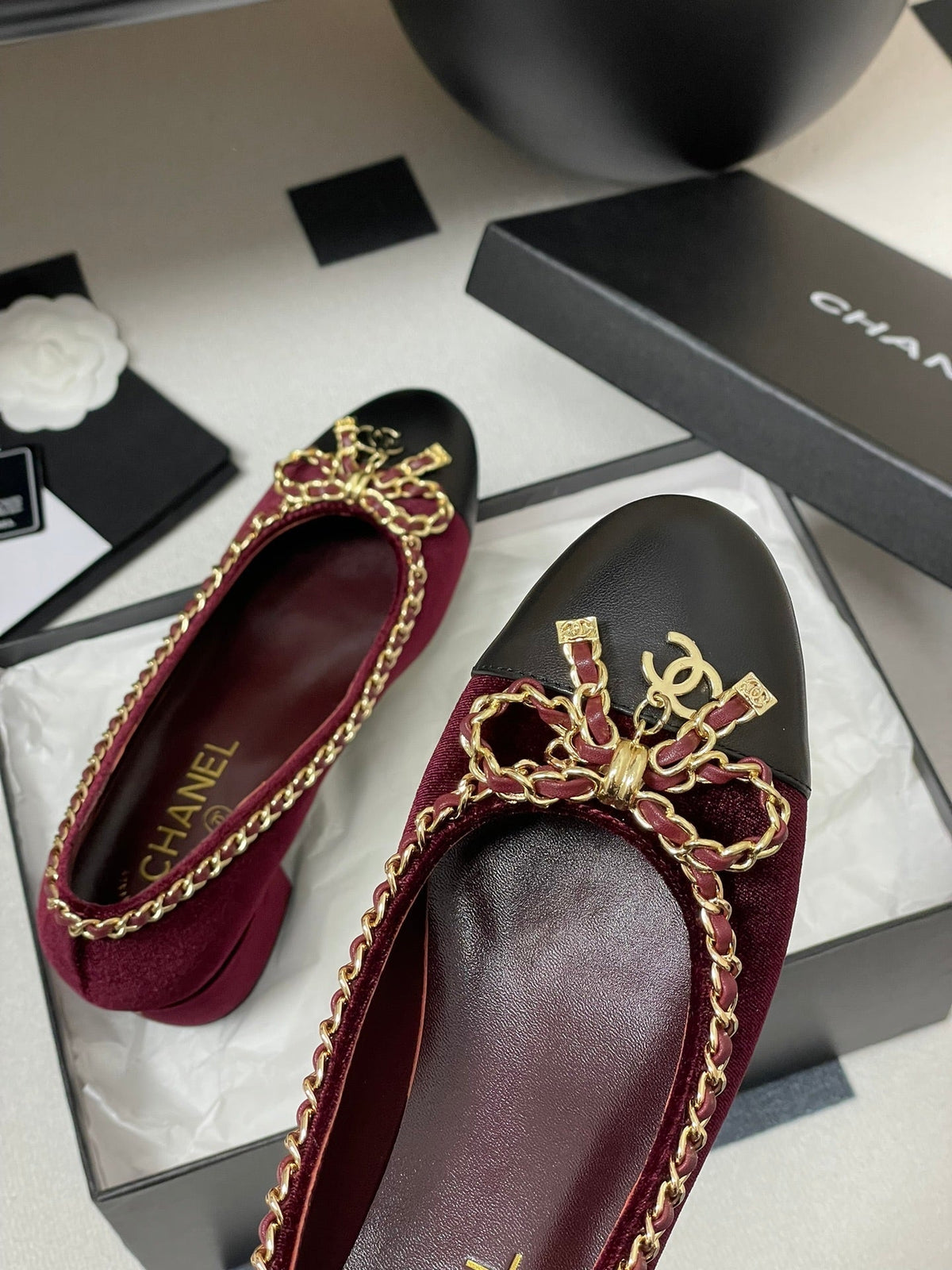 CC 25S 60mm Chain Bow Single Pumps Burgundy Velvet Black Sheepskin 247661