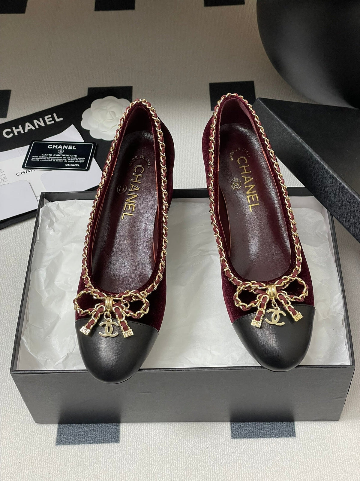 CC 25S 60mm Chain Bow Single Pumps Burgundy Velvet Black Sheepskin 247661