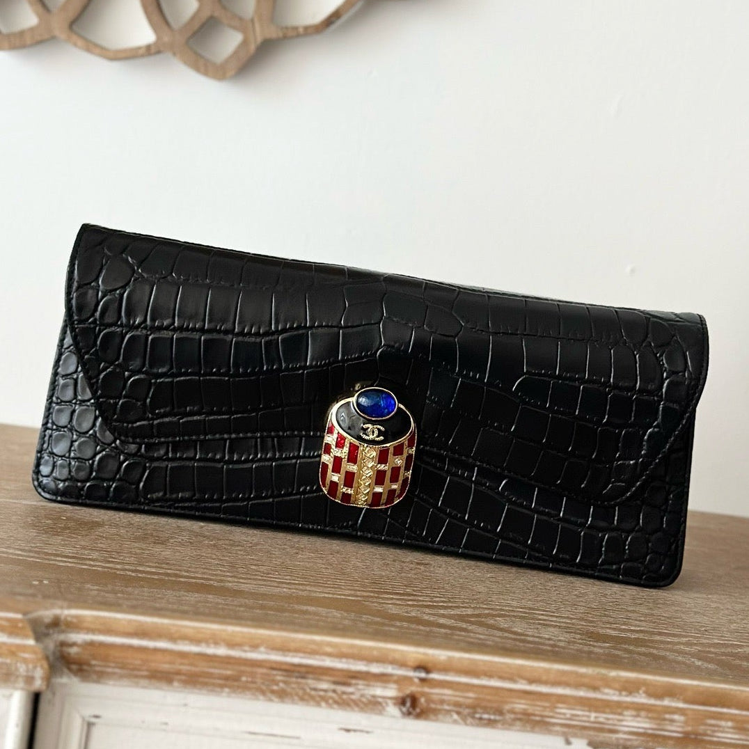 Chanel 2025 Crocodile-patterned Clutch Bag Black Leather 313169