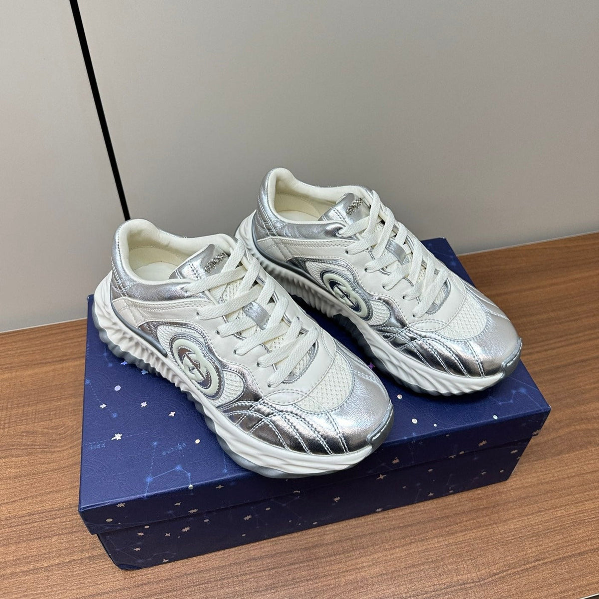 GG Ripple Leather Sneakers White Silver