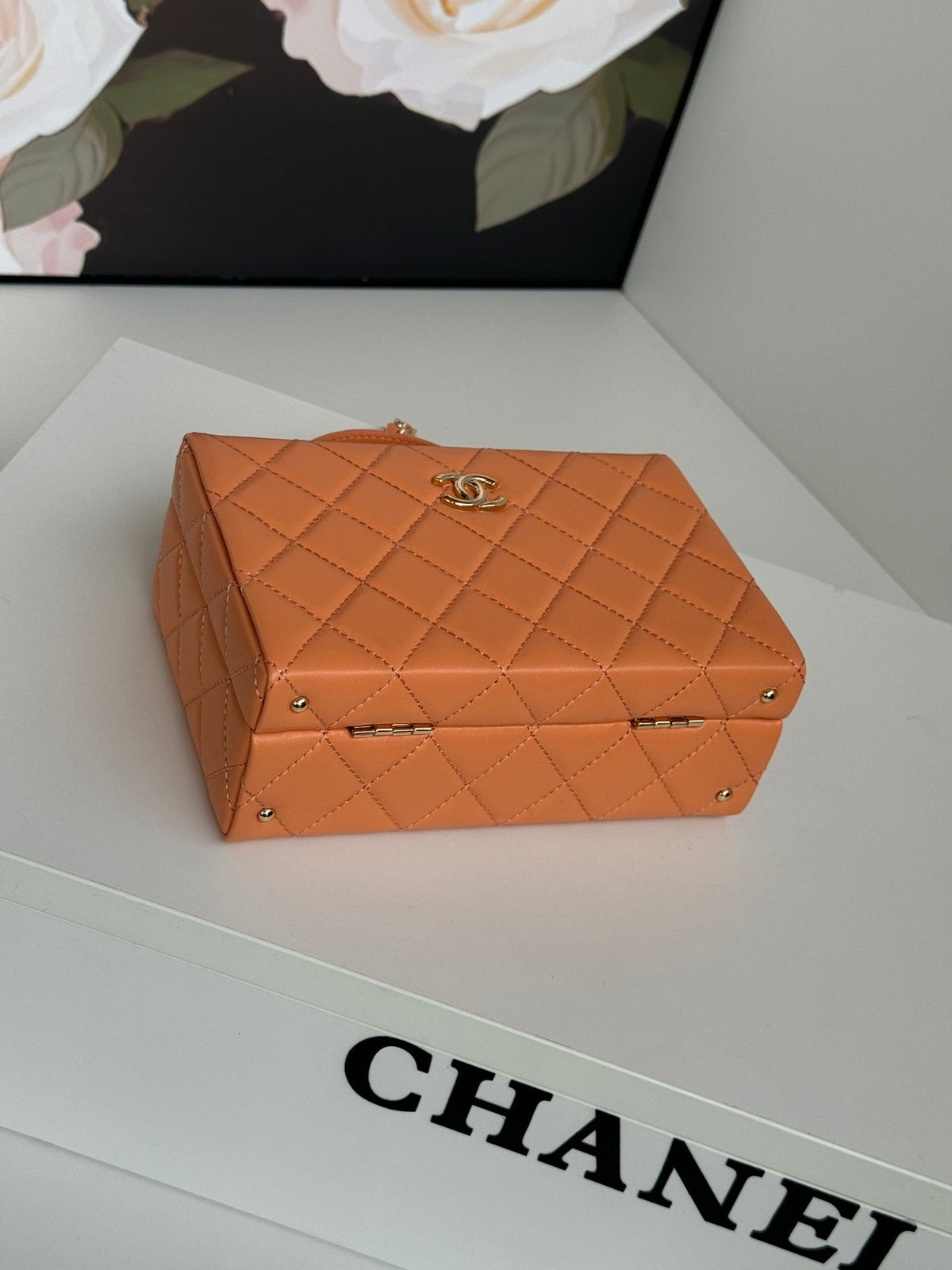 SMALL BOX BAG 18 IN CARROT LAMBSKIN GOLD HARDWARE