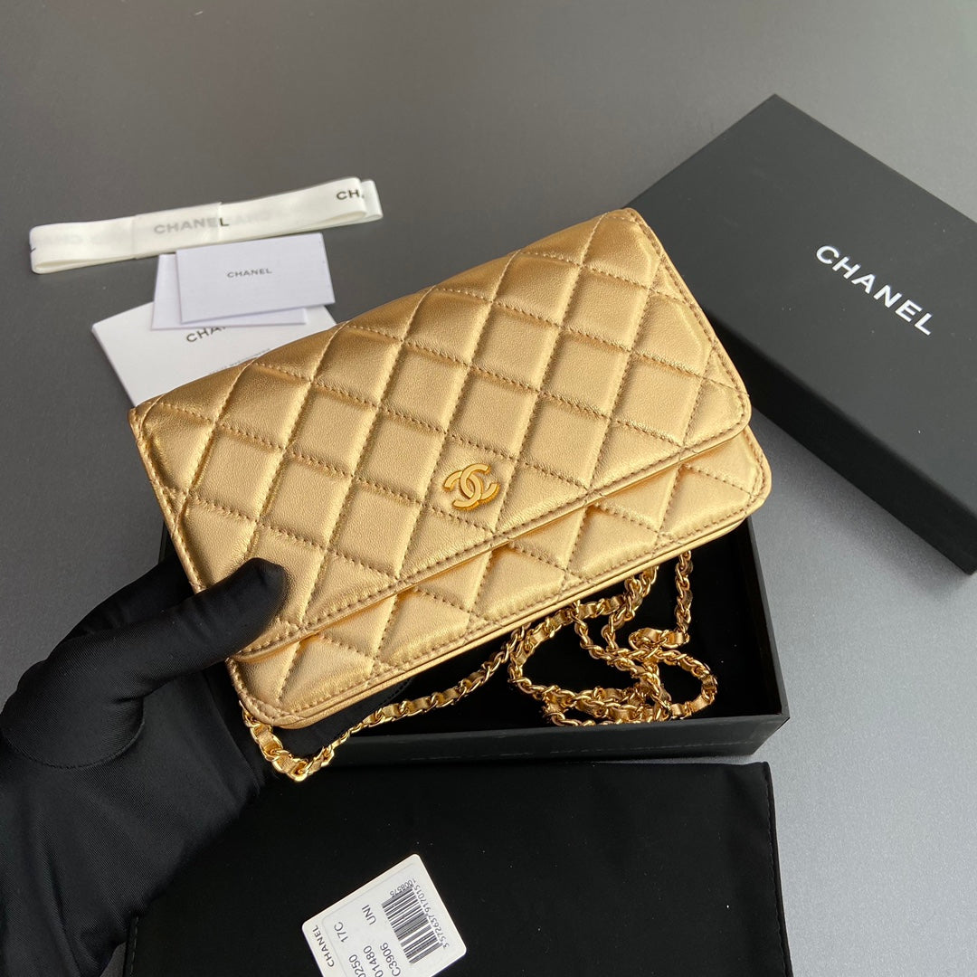 CC Woc 20cm Gold Metalic Calfskin Gold Hardware