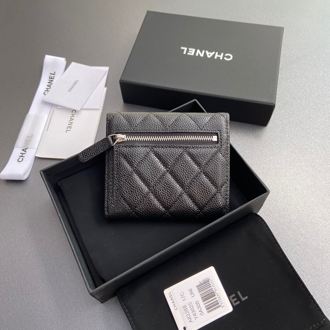CC 82288 Classic Flap Wallet Black Caviar Polished Silver 229880