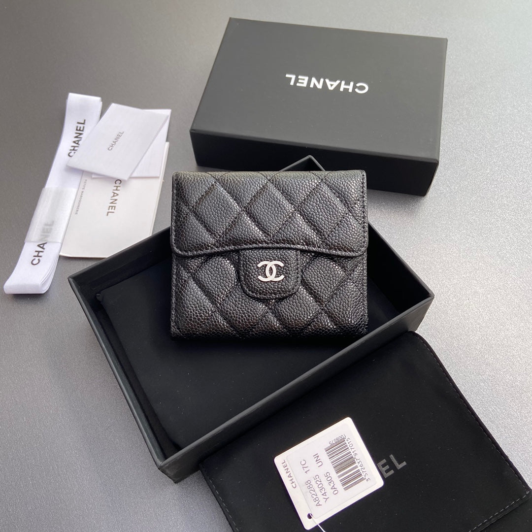 CC 82288 Classic Flap Wallet Black Caviar Polished Silver 229880