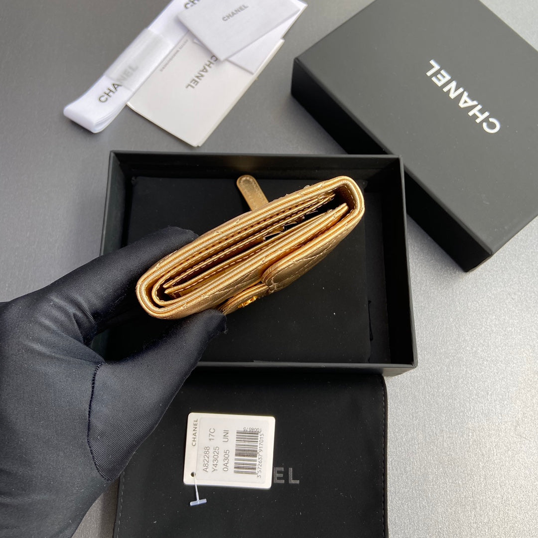 CC 82288 Classic Flap Wallet Gold Lamskin GHW 229884