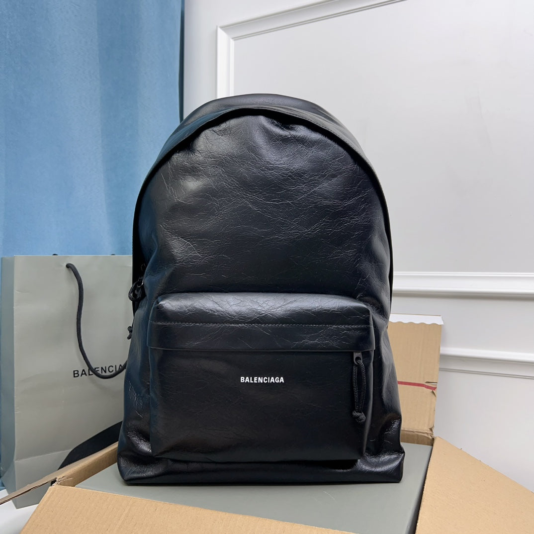 EXPLORER BACKPACK 47 IN BLACK ARENA LAMBSKIN