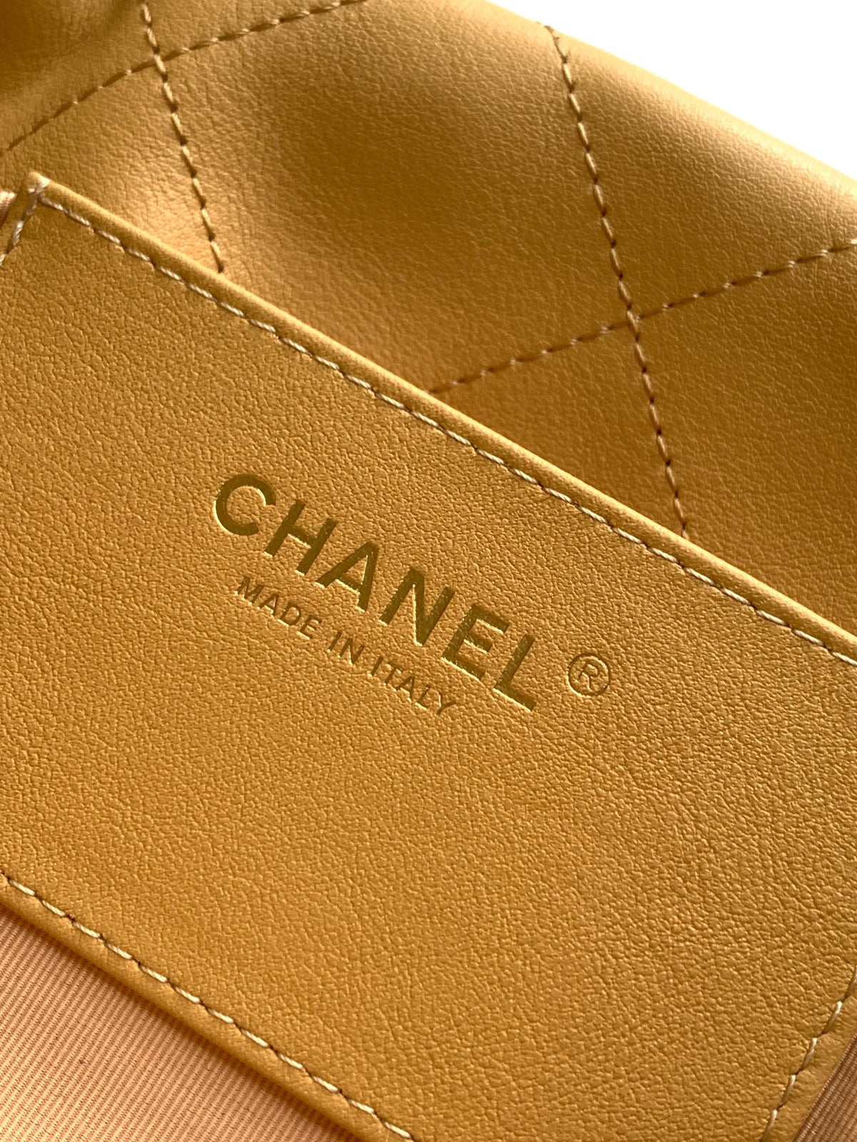 Chanel 26C Hobo Bag Beige Cowhide GHW 272334
