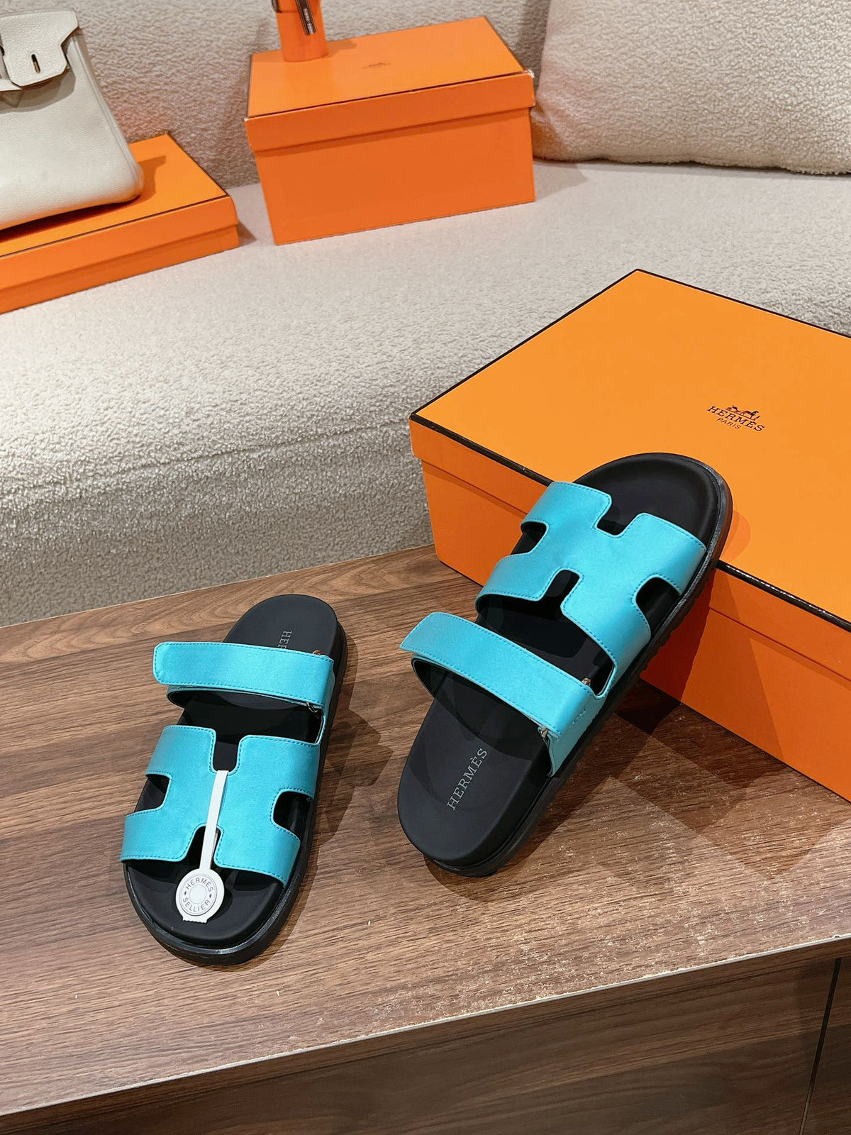 CHYPRE SANDAL BLACK MIX SKY CALFSKIN