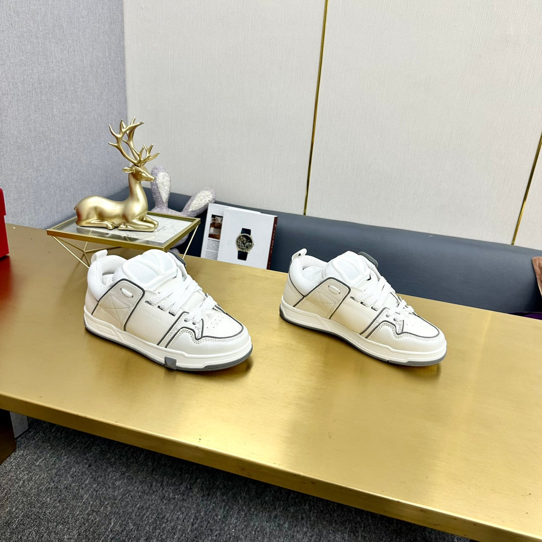 One Stud Sneaker Garavani Calfskin White Grey