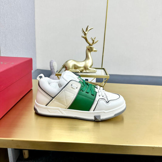 One Stud Sneaker Garavani Calfskin Fabric Green White