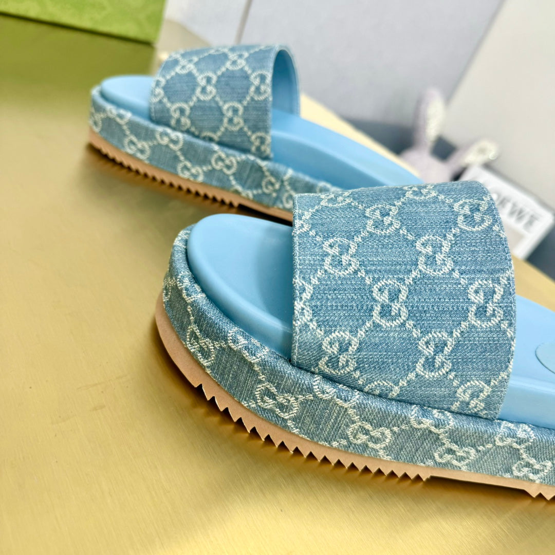 GG PLATFORM SLIDE SANDAL SKY CANVAS
