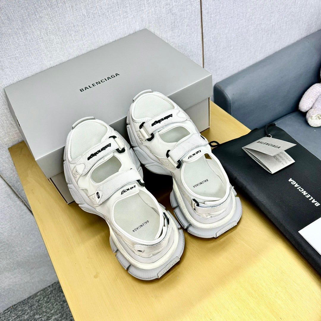 3XL SPORTY SANDALS IN WHITE POLYURETHANE, POLYESTER AND TPU