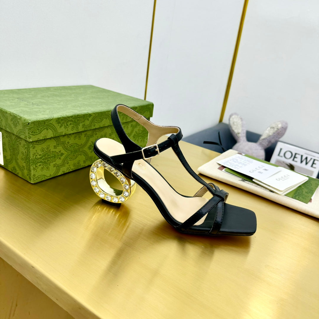 MEDIUM-HEEL SANDAL IN BLACK CALFSKIN WITH RHINSTONES
