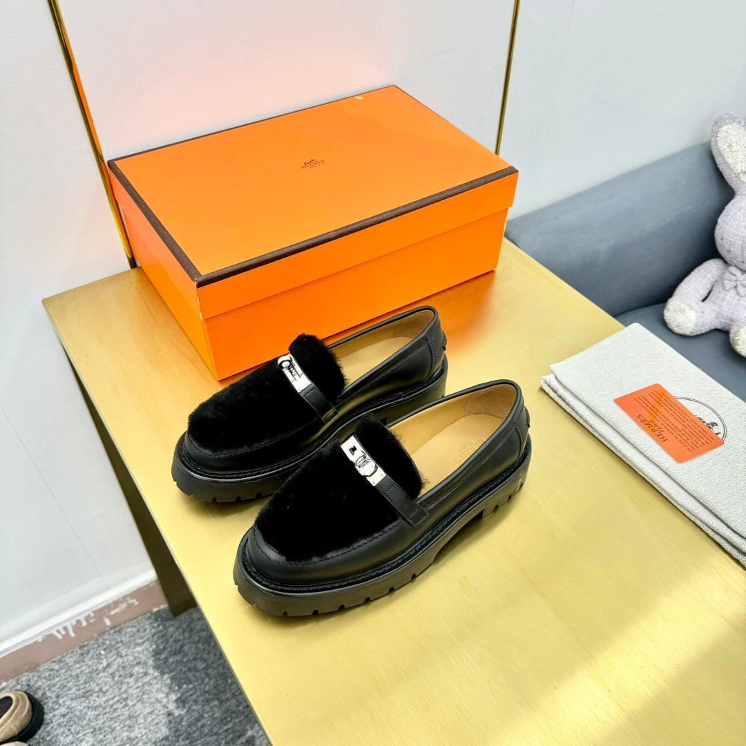 HM Icone Loafer Black Shearling Clalfskin