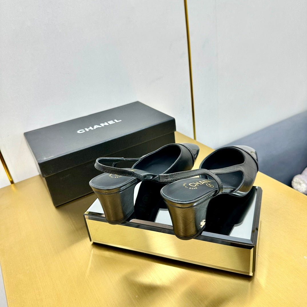 cc slingback pumps 65 in black lambskin and black patent calfskin 137443