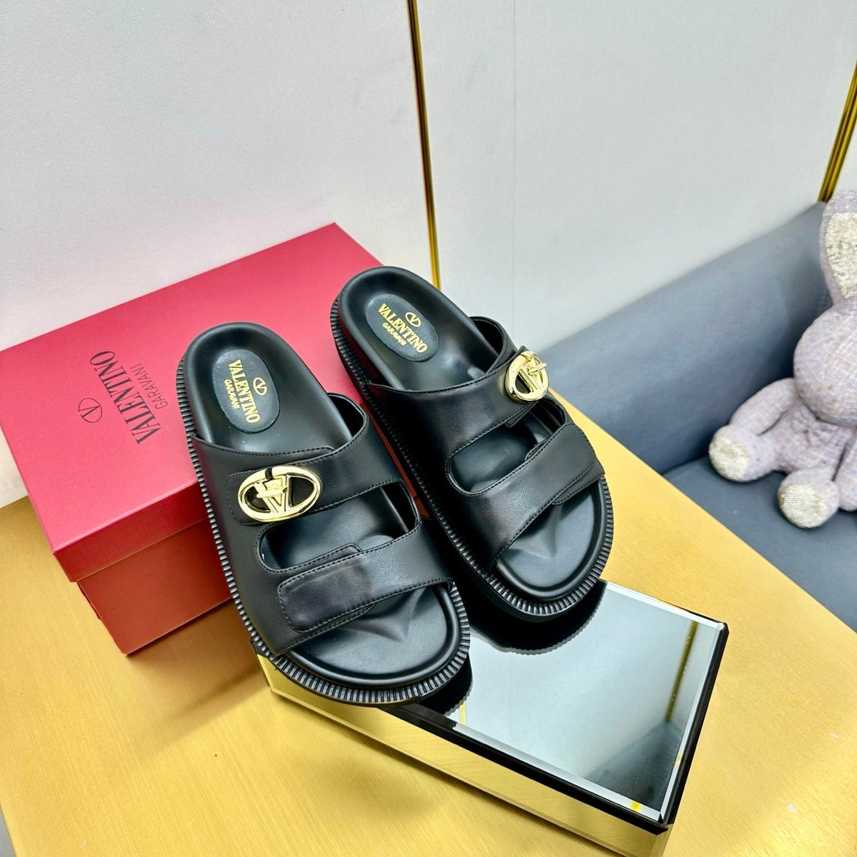VT 25 Platform Sandals Black Slippers Cowhide 332069