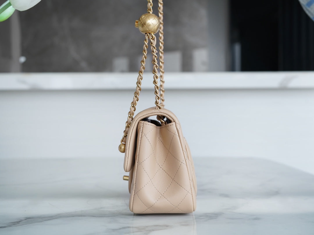 CLASSIC FLAP 17 MINI SQUARE LIGHT BEIGE LAMBSKIN GHW