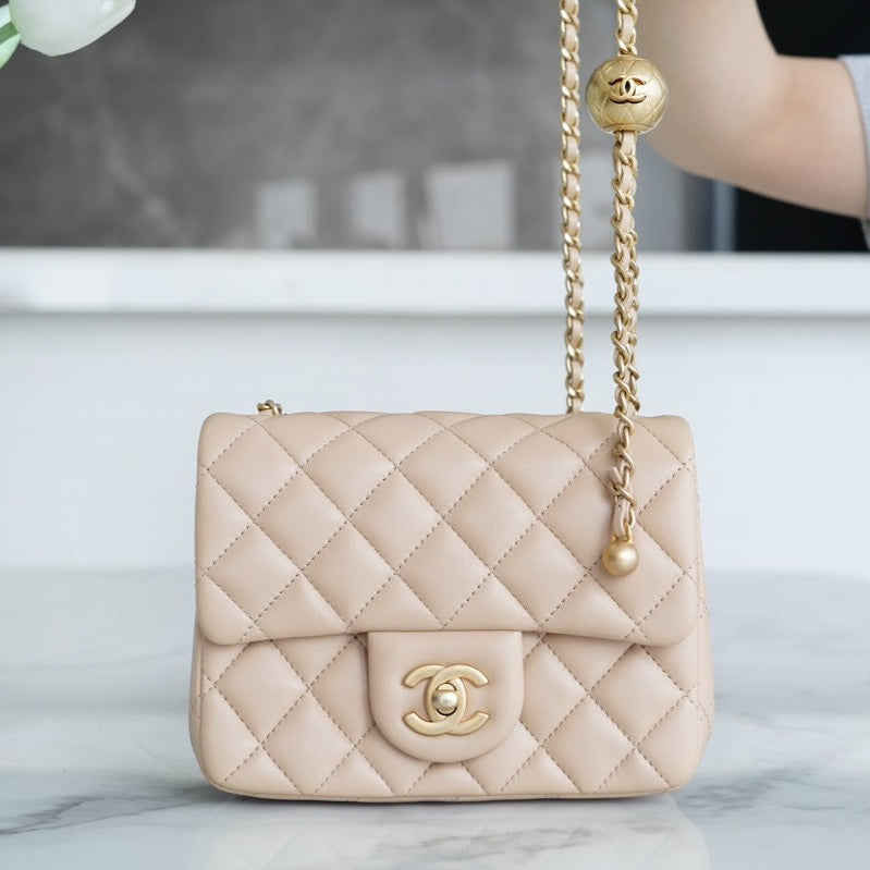CLASSIC FLAP 17 MINI SQUARE LIGHT BEIGE LAMBSKIN GHW