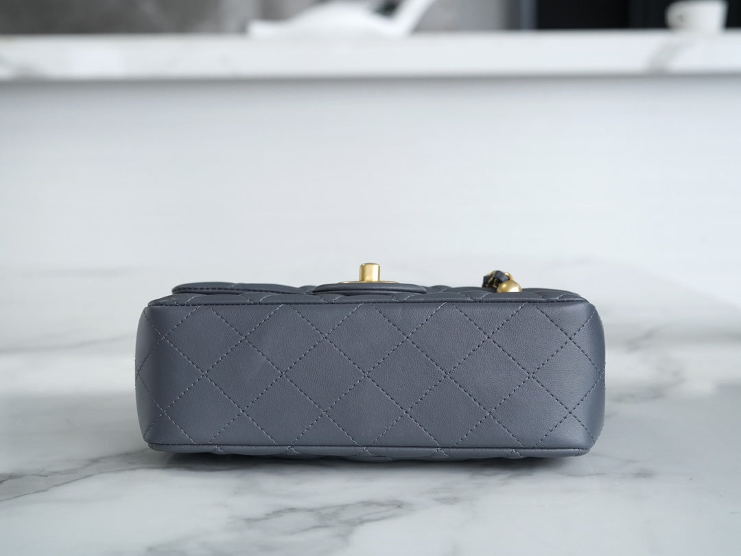 CLASSIC FLAP BAG MINI RECTANGE 20 ROCK GRAY LAMBSKIN GOLD HARDWARE