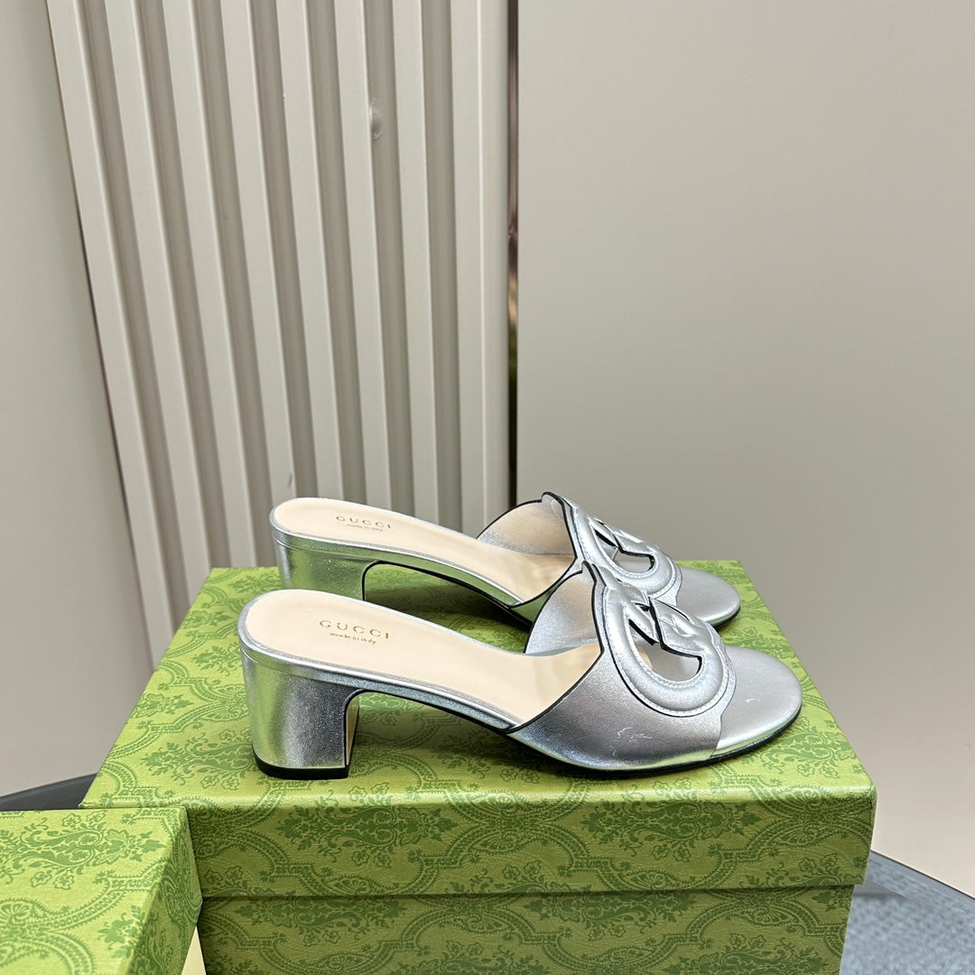 MID-HEEL 5 CM MULE IN SILVER CALFSKIN