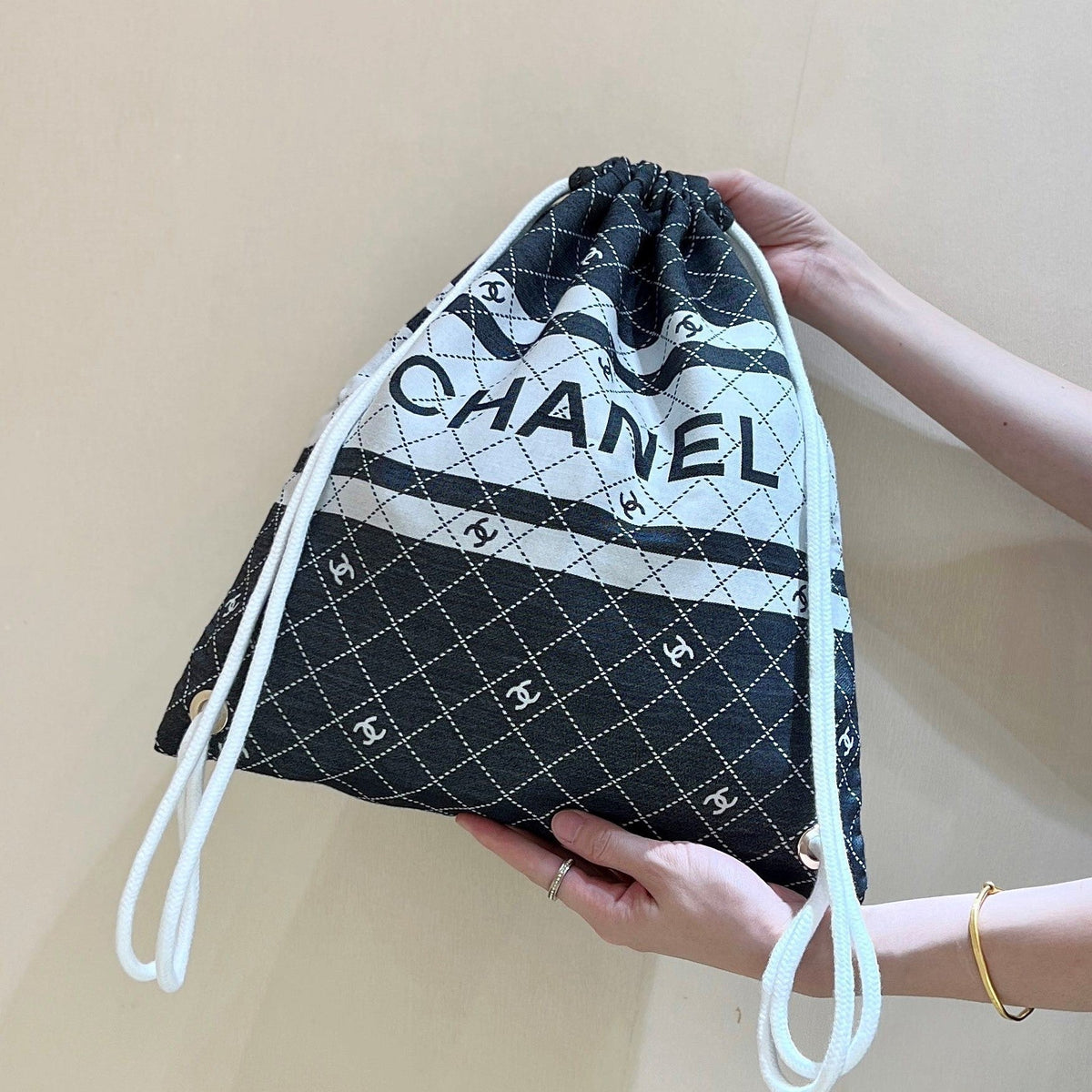CC 24P Holiday Beach Backpack Black White Silk Fabric