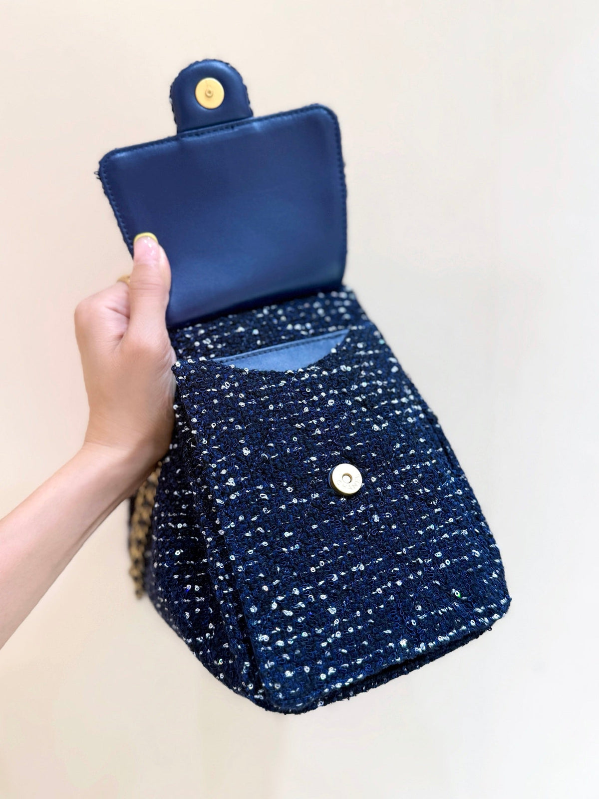 CC 25s Hobo Bag 30cm Dark Blue Tweed Wool