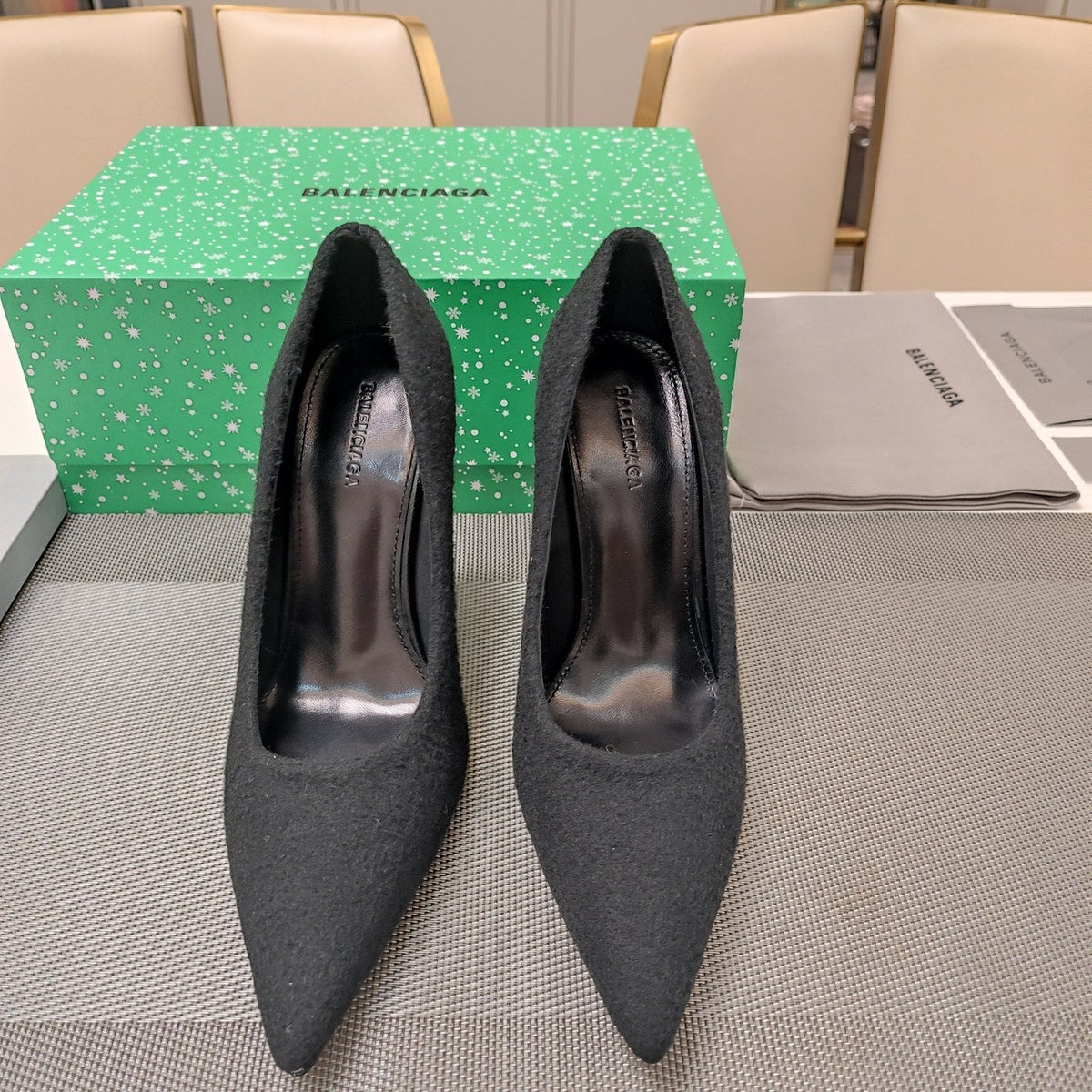 HIGH HEEL PUMPS 90MM IN BLACK WOOL
