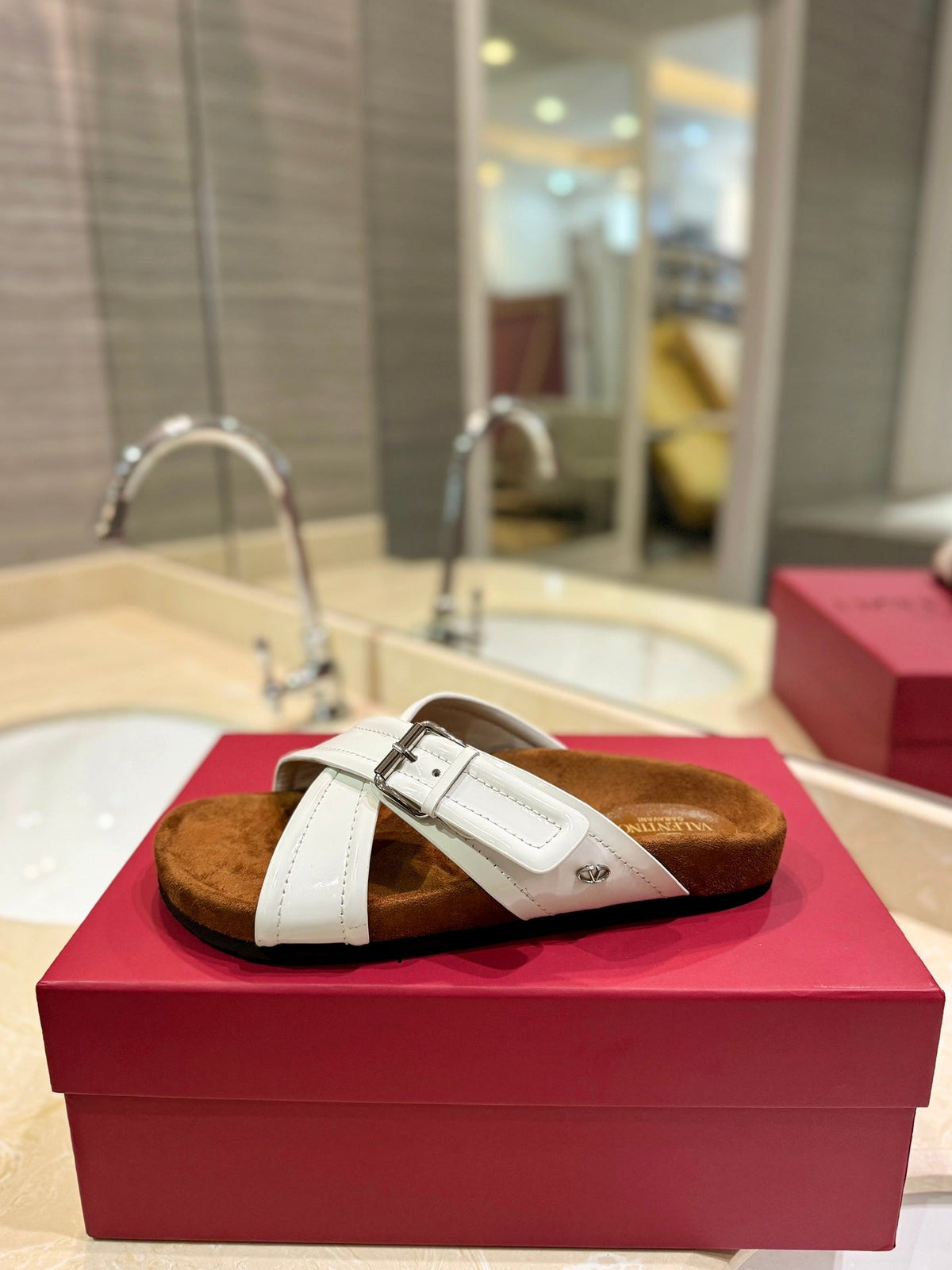 CROSSOVER - STRAP WHITE CALFSKIN SLIDE