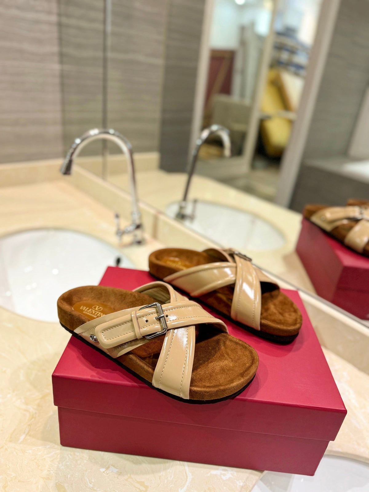 CROSSOVER - STRAP CAMEL BROWN CALFSKIN SLIDE