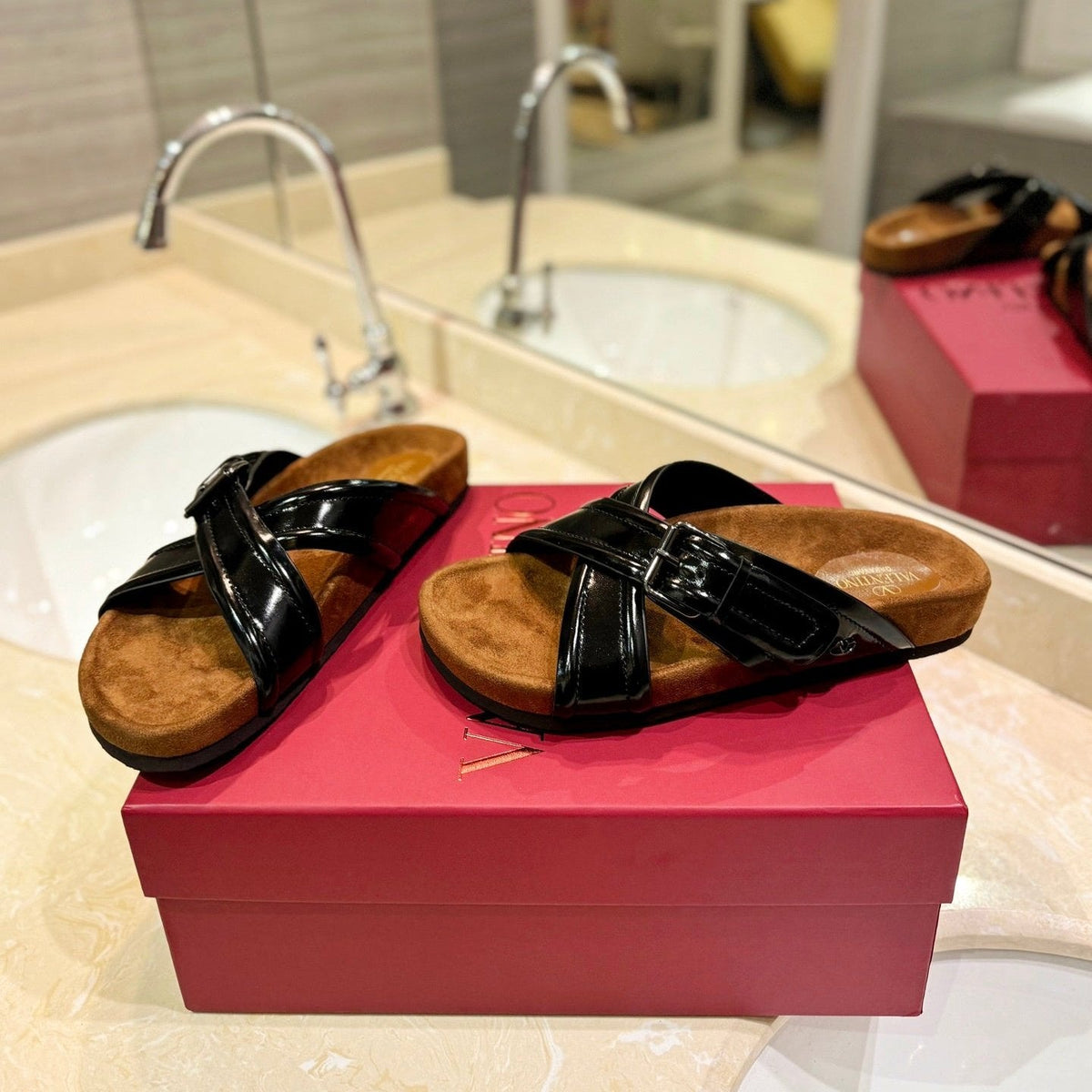 CROSSOVER - STRAP BLACK CALFSKIN SLIDE