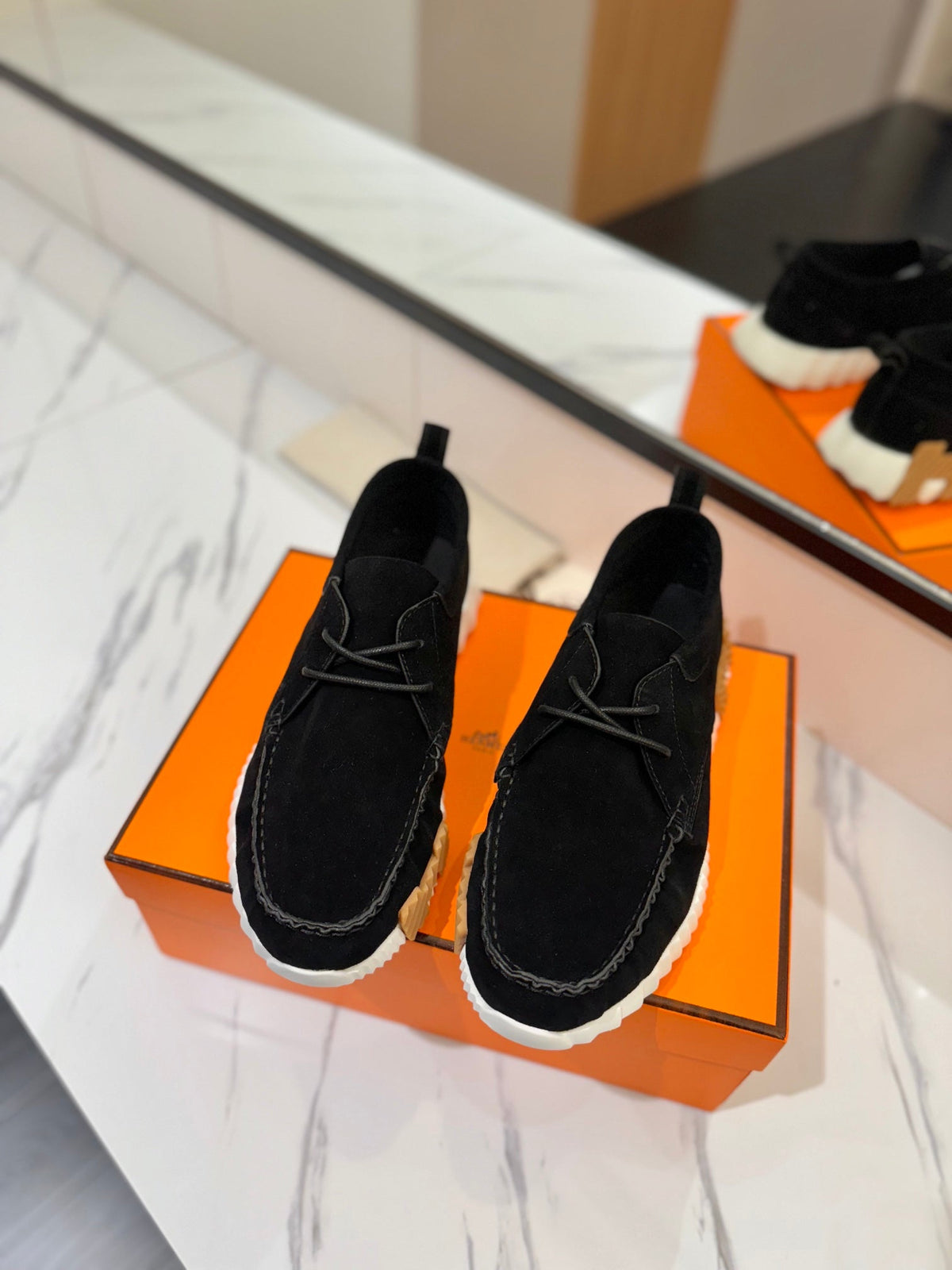 HM Increase Sneaker Black Suede 983039