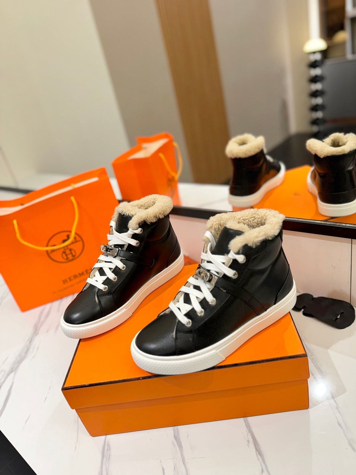 HM Daydream Sneaker Black With Wool Lining Cowhide 983077
