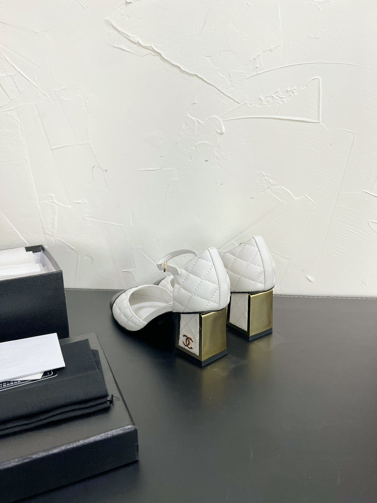 CC Mary Janes 55mm In White Mix Black Quilted Lambskin 949765