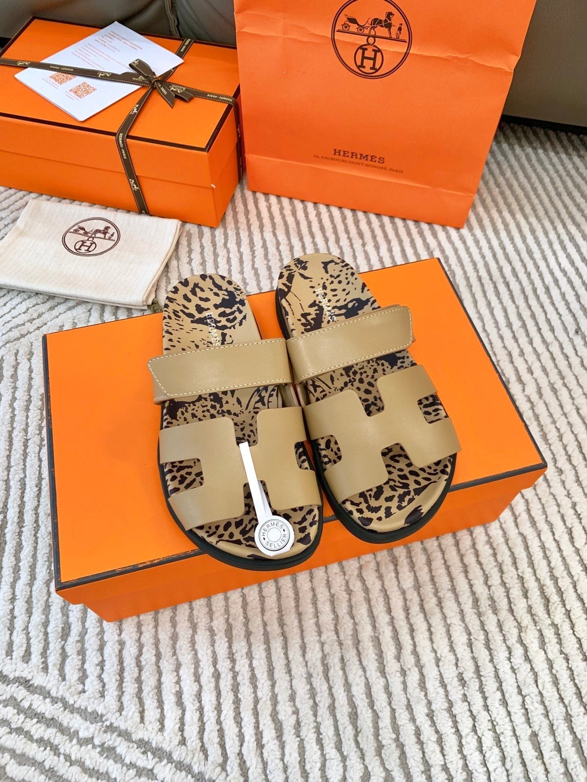 HM Chypre Sandal Dark Beige With Black Pattern Cowhide 963202