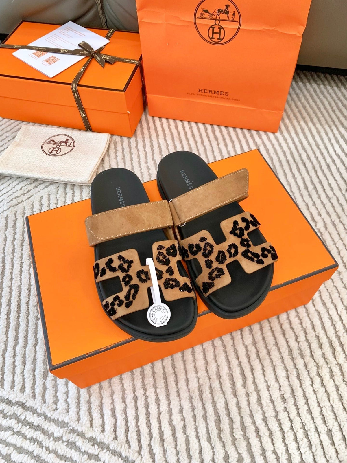 HM Chypre Sandal Brun Fumé Black Suede 963208