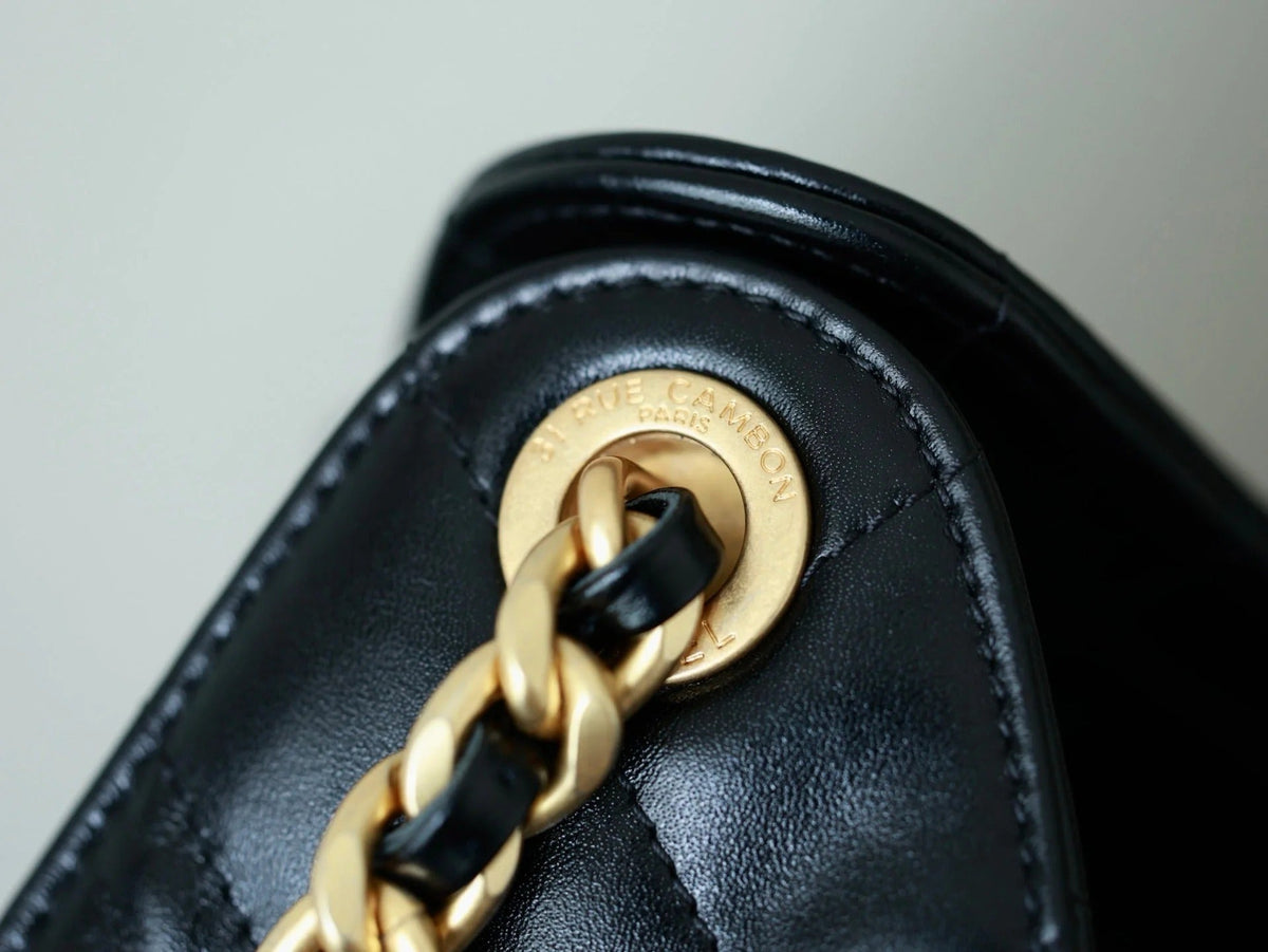 CHANEL 25S HOBO BAG 30 CM IN BLACK LIGHT GLOSSY LEATHER WITH GOLD HARDWARE