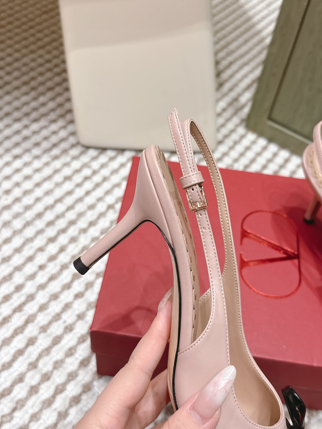 VT 26s Slingback 70 Beige Pink Patent Calfskin 612247