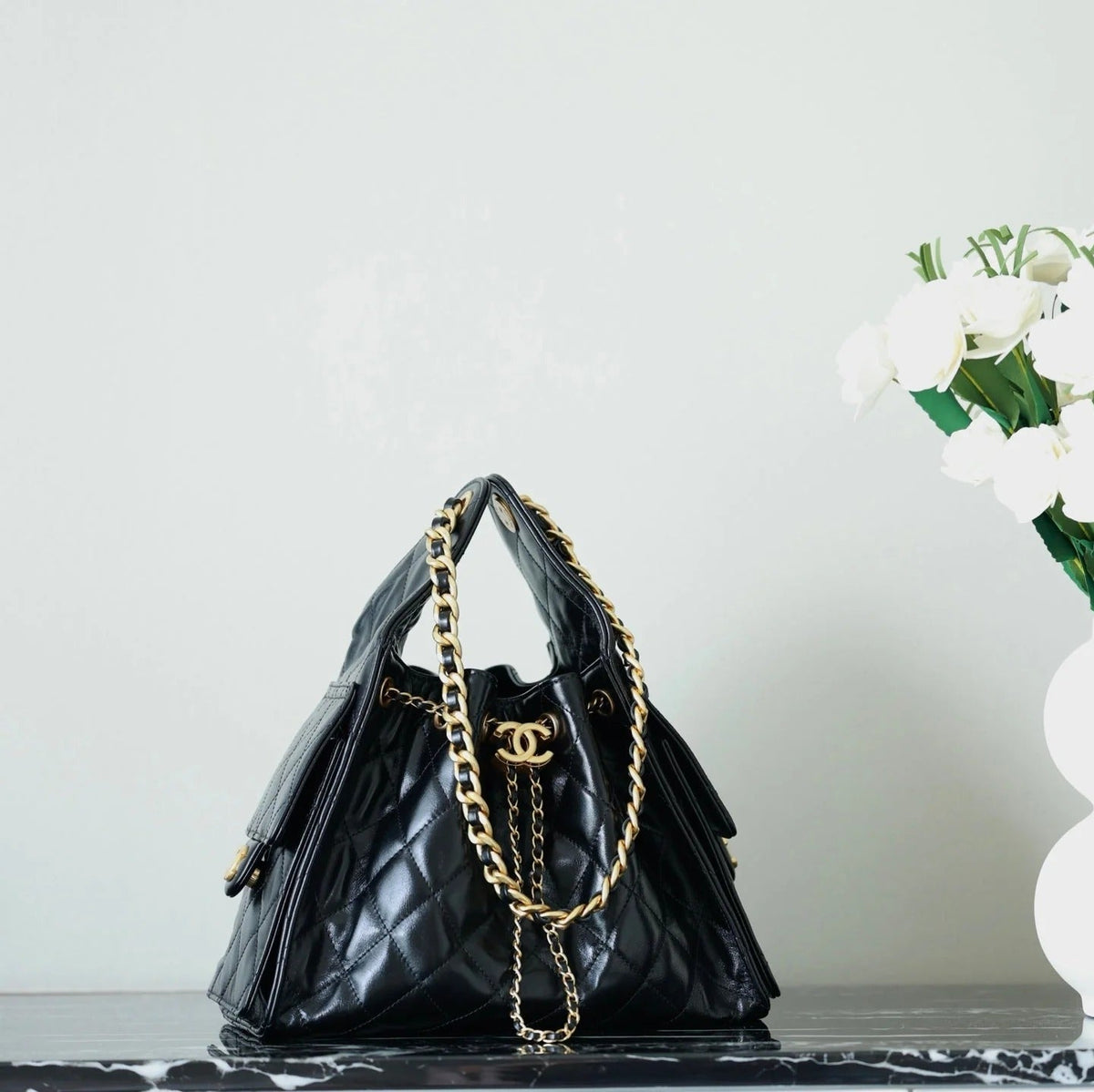 CHANEL 25S HOBO BAG 30 CM IN BLACK LIGHT GLOSSY LEATHER WITH GOLD HARDWARE