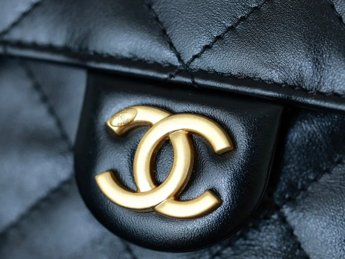 CHANEL 25S HOBO BAG 30 CM IN BLACK LIGHT GLOSSY LEATHER WITH GOLD HARDWARE