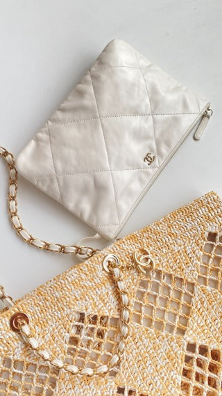 CC 2025 Beach Tote 52 Beige Raffia