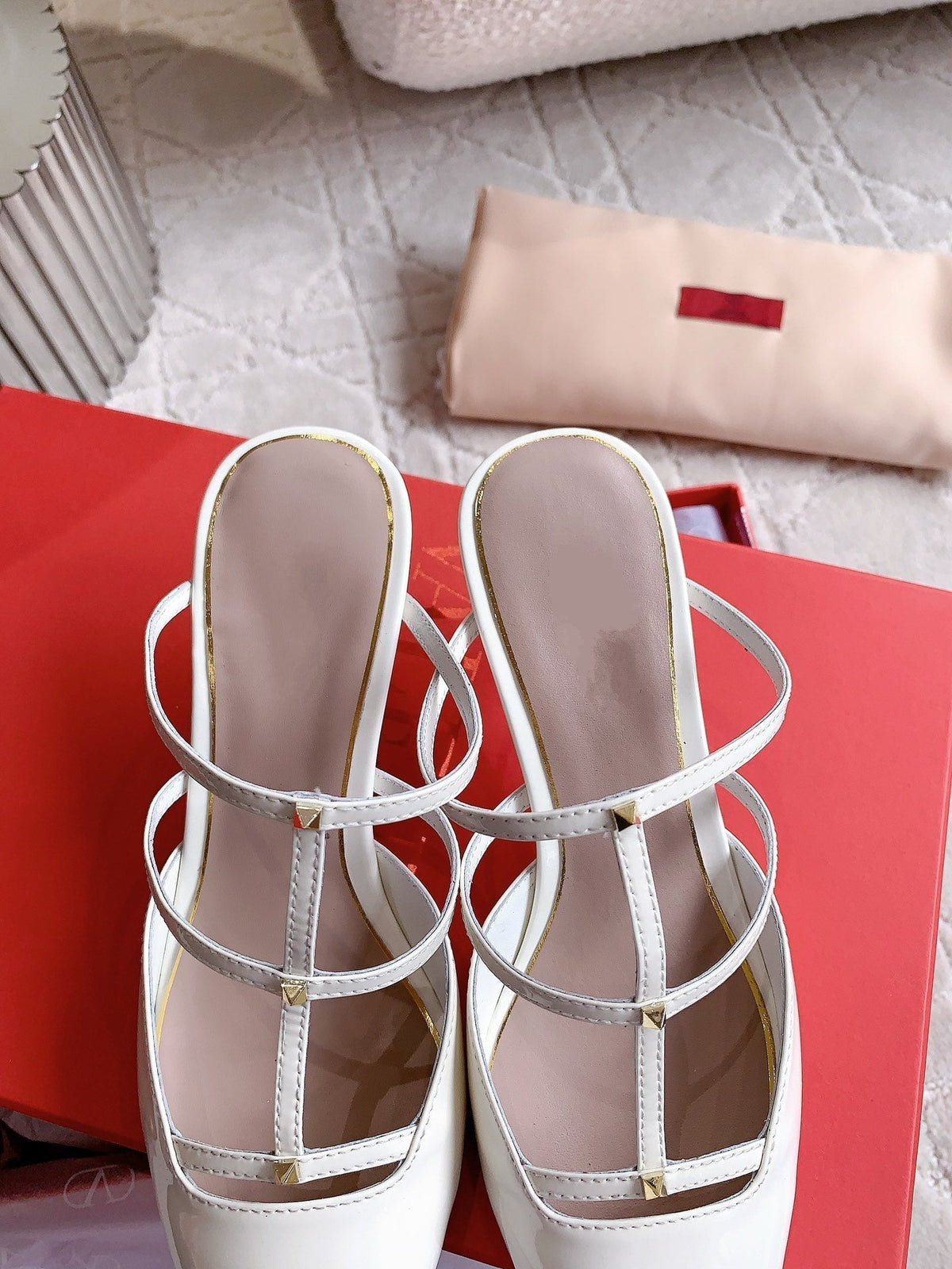 Rockstud Wispy Calfskin Mule 65mm Shiny White
